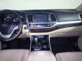 2016 Blizzard Pearl Toyota Highlander XLE  photo #28