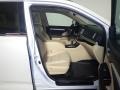 2016 Blizzard Pearl Toyota Highlander XLE  photo #42
