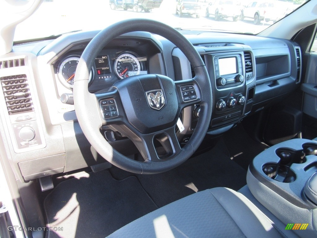 2018 1500 Tradesman Regular Cab - Bright White / Black/Diesel Gray photo #19