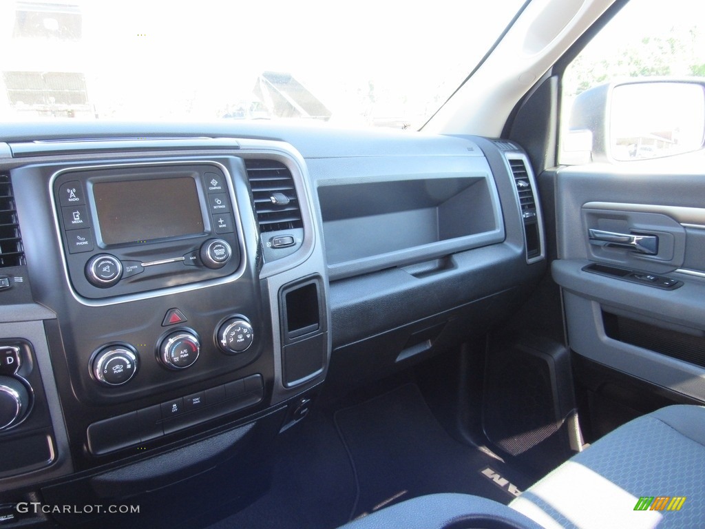 2018 1500 Tradesman Regular Cab - Bright White / Black/Diesel Gray photo #23