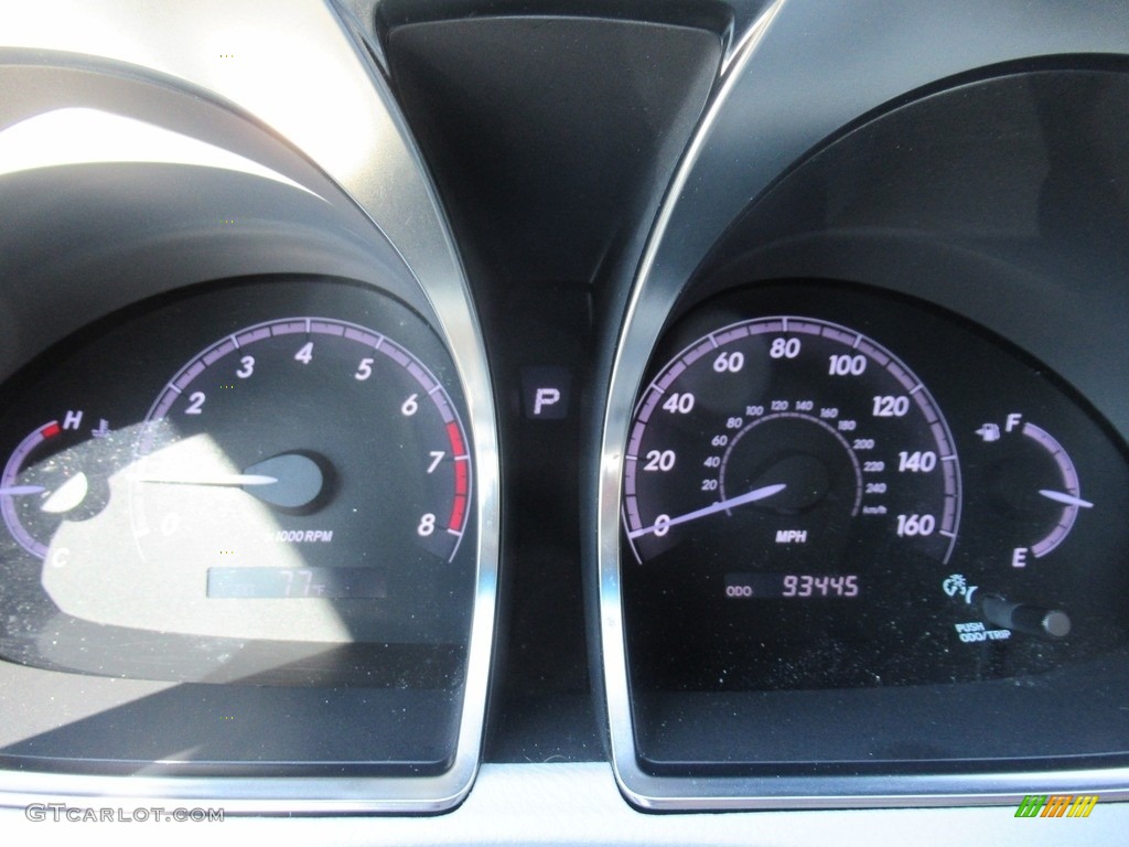 2012 Avalon Limited - Zephyr Blue Metallic / Light Gray photo #16
