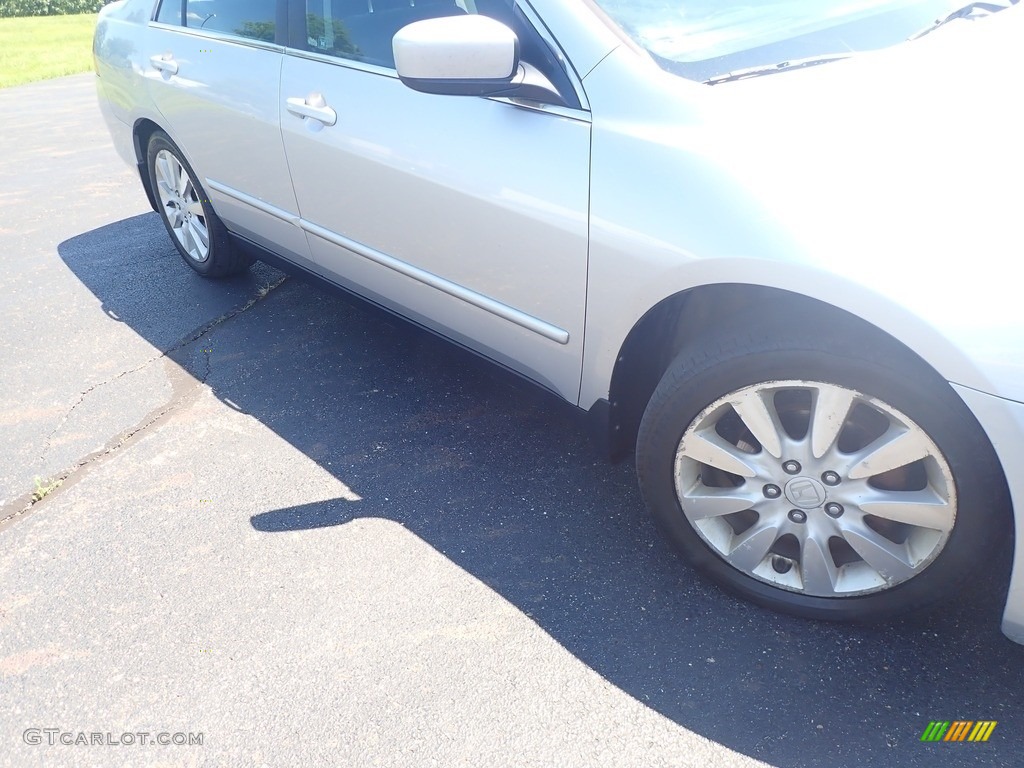 2006 Accord LX V6 Sedan - Alabaster Silver Metallic / Gray photo #3