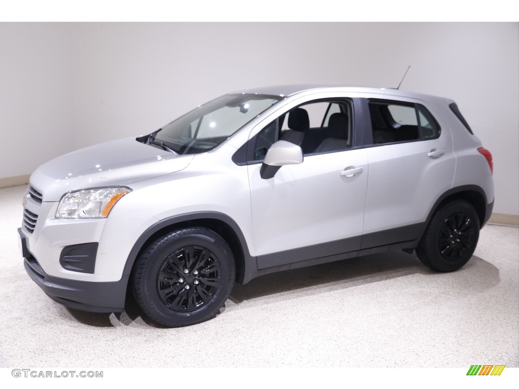 2015 Chevrolet Trax LS Exterior Photos