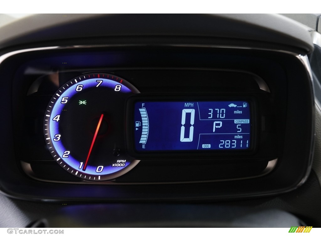 2015 Chevrolet Trax LS Gauges Photos