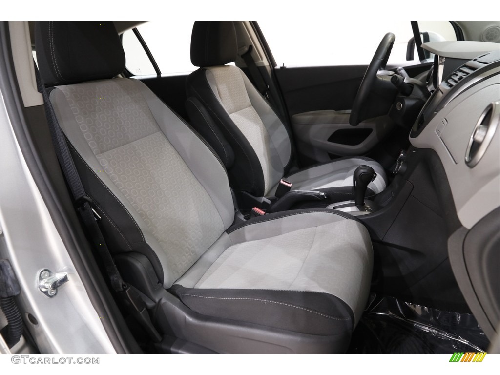 2015 Chevrolet Trax LS Front Seat Photo #142269079