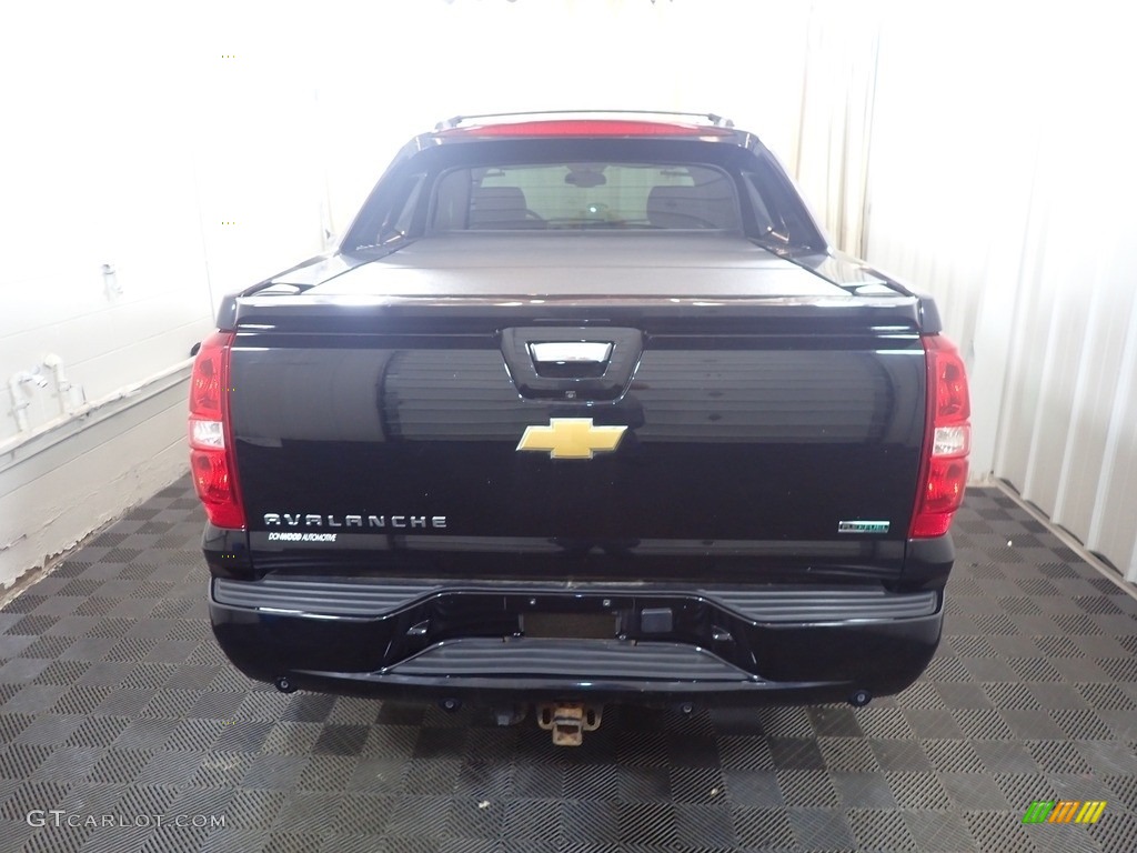 2012 Avalanche LTZ 4x4 - Black / Ebony photo #13