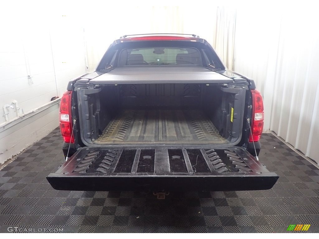 2012 Avalanche LTZ 4x4 - Black / Ebony photo #14