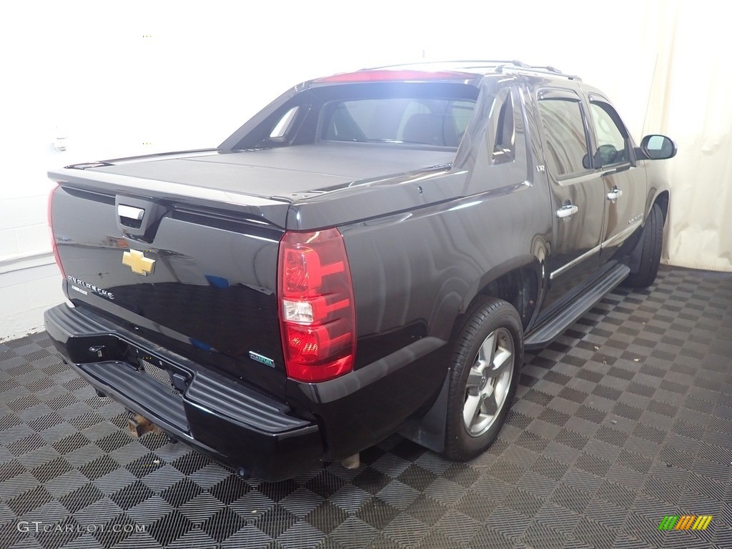 2012 Avalanche LTZ 4x4 - Black / Ebony photo #15