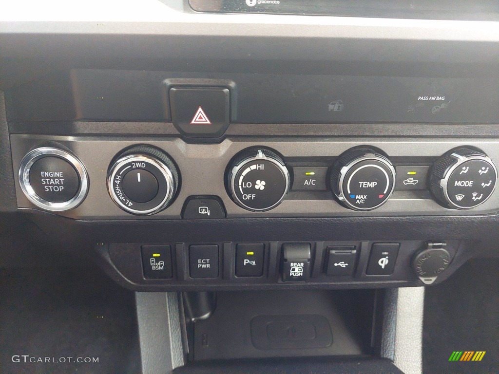2020 Toyota Tacoma TRD Off Road Double Cab 4x4 Controls Photo #142270042