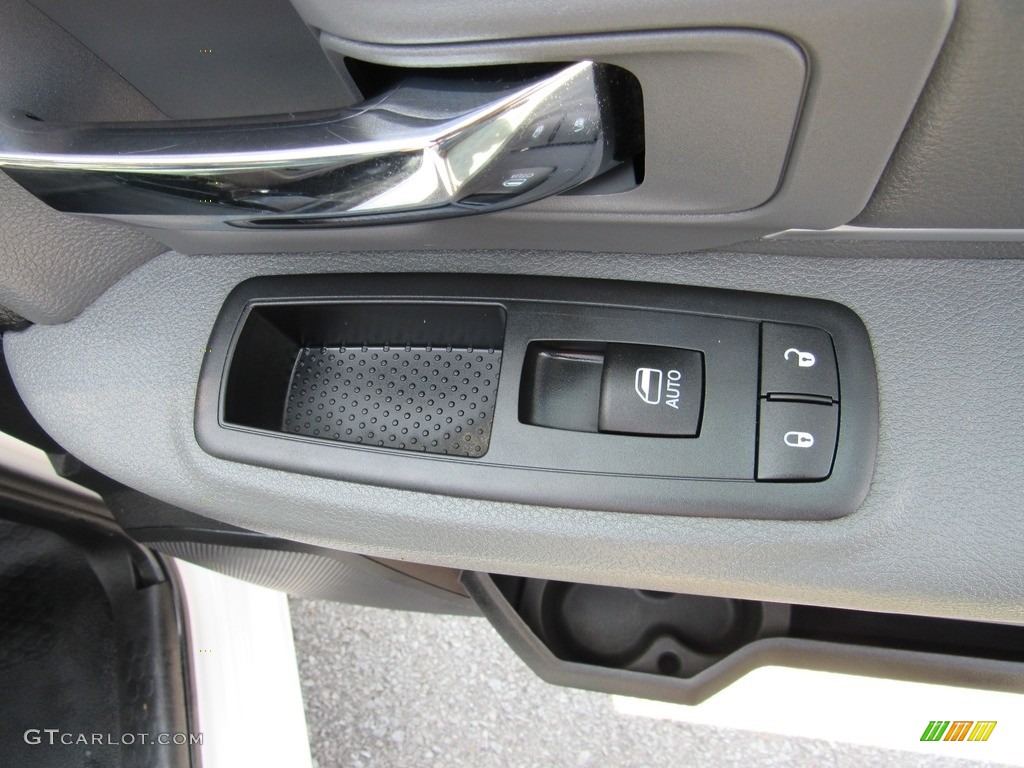 2016 Ram 1500 Tradesman Regular Cab 4x4 Door Panel Photos
