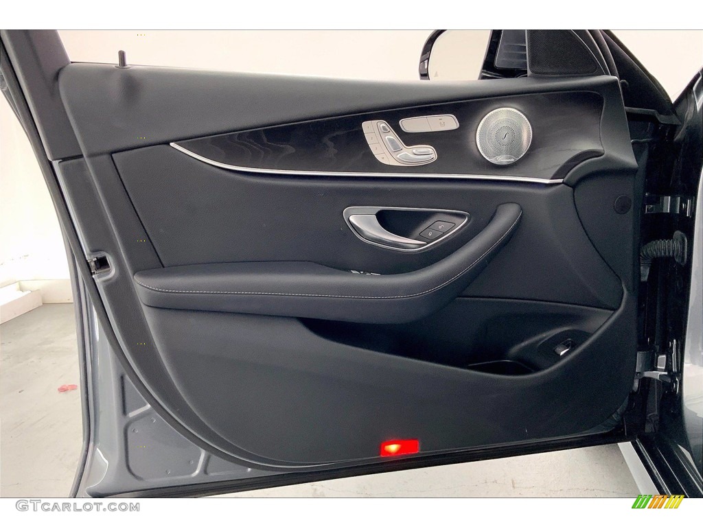 2019 E 300 Sedan - Selenite Grey Metallic / Black photo #26