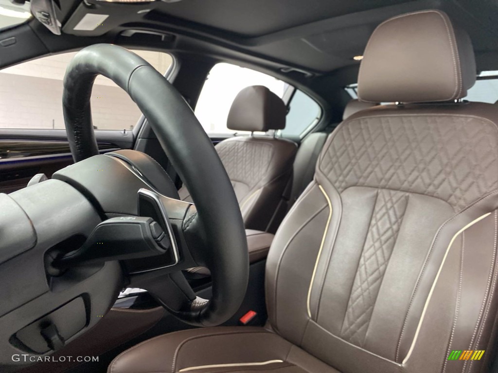 2018 BMW 5 Series M550i xDrive Sedan Front Seat Photo #142275759