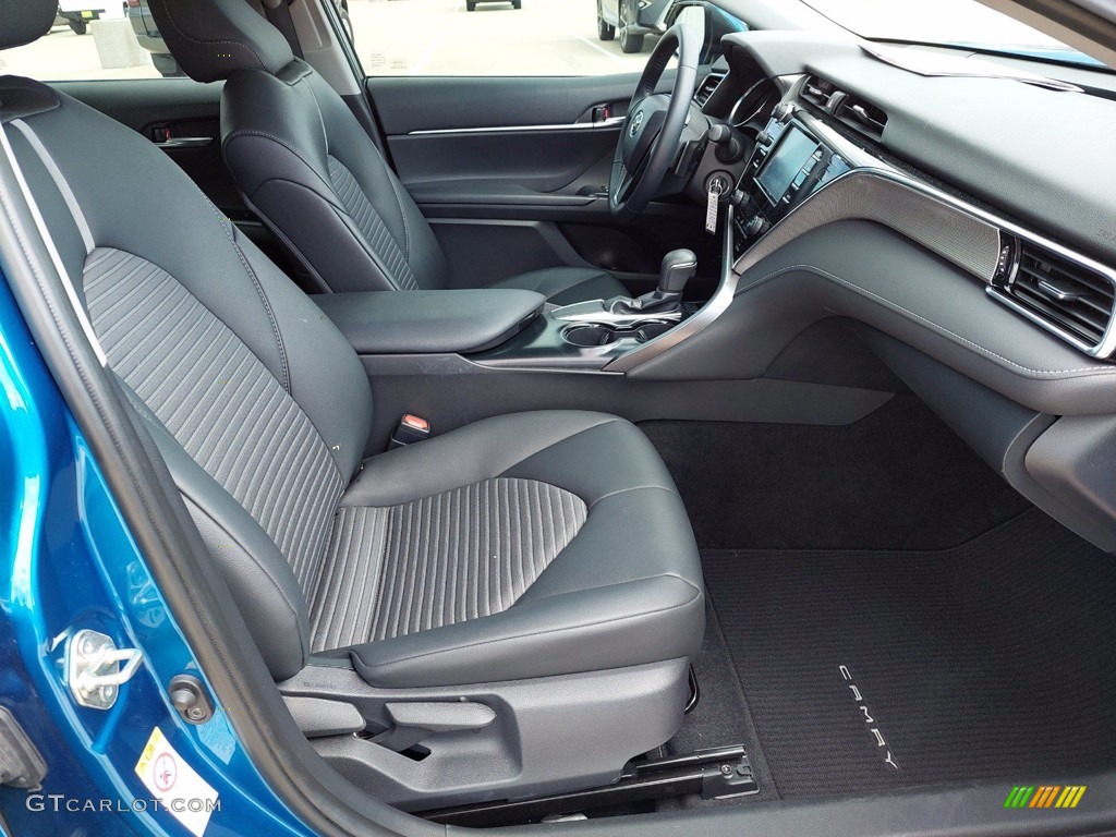 2018 Camry SE - Blue Streak Metallic / Black photo #27