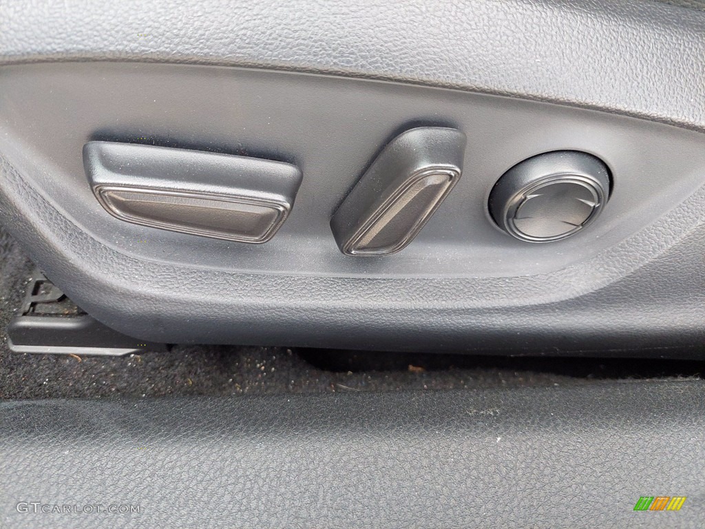 2018 Camry SE - Blue Streak Metallic / Black photo #29