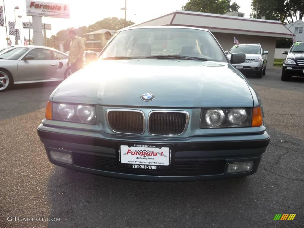 1997 3 Series 318i Sedan - Morea Green Metallic / Sand photo #11