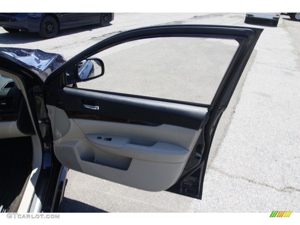 2013 Legacy 2.5i Limited - Twilight Blue Metallic / Warm Ivory Leather photo #17