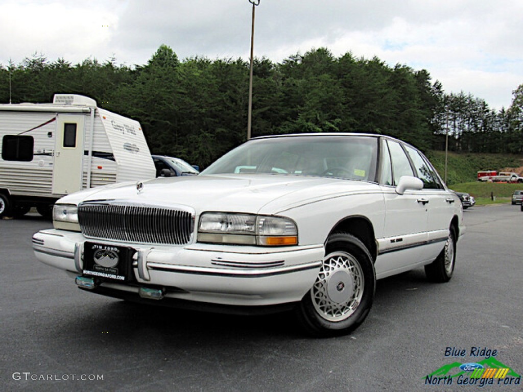 1996 Park Avenue  - Bright White / Gray photo #1