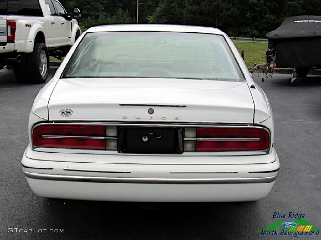 1996 Park Avenue  - Bright White / Gray photo #4