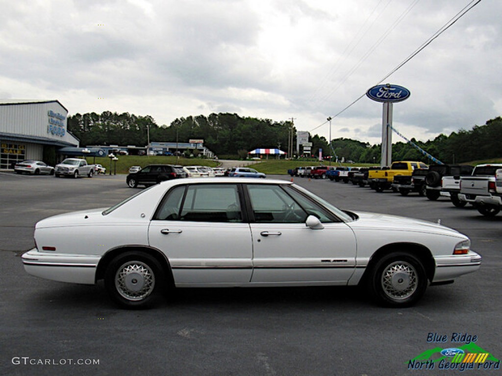 Bright White 1996 Buick Park Avenue Standard Park Avenue Model Exterior Photo #142280360