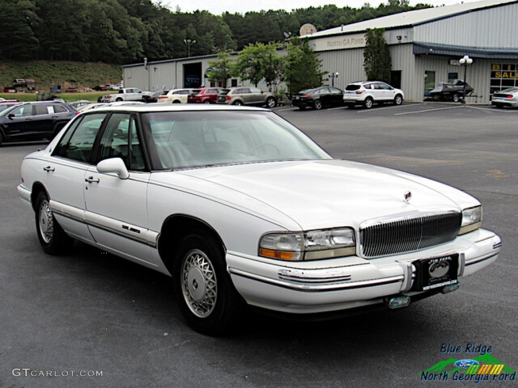 1996 Park Avenue  - Bright White / Gray photo #7