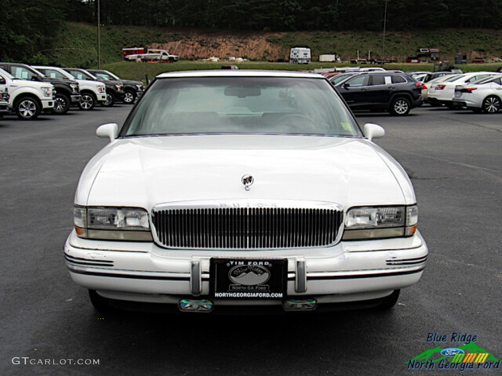 1996 Park Avenue  - Bright White / Gray photo #8