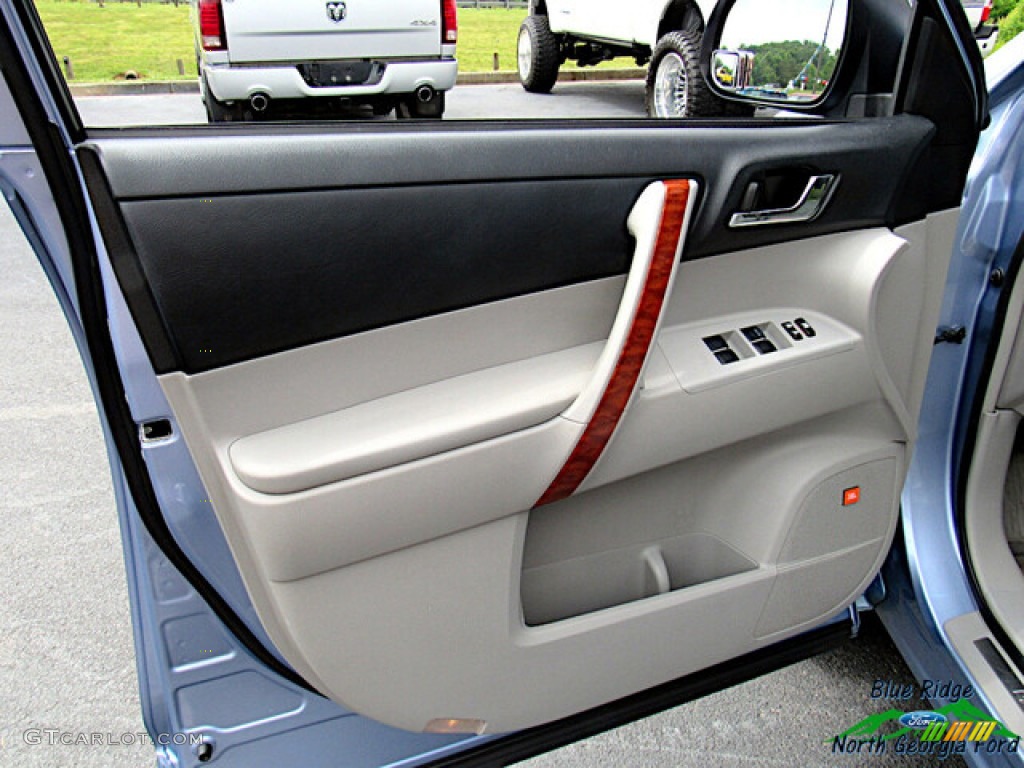 2010 Toyota Highlander Limited Ash Door Panel Photo #142280926