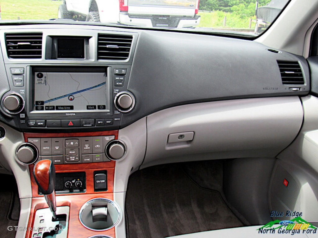 2010 Toyota Highlander Limited Ash Dashboard Photo #142281053