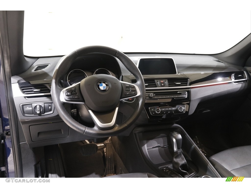 2018 X1 xDrive28i - Mediterranean Blue Metallic / Black photo #6