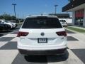 Pure White - Tiguan SE 4MOTION Photo No. 4