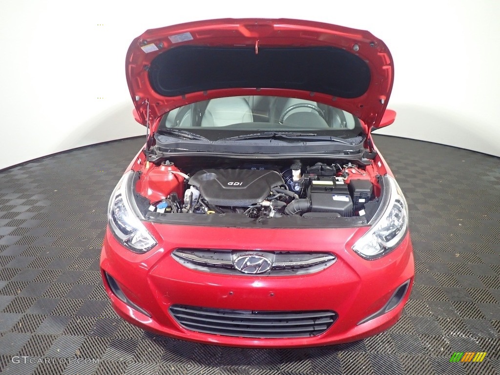2016 Accent SE Sedan - Boston Red / Gray photo #5