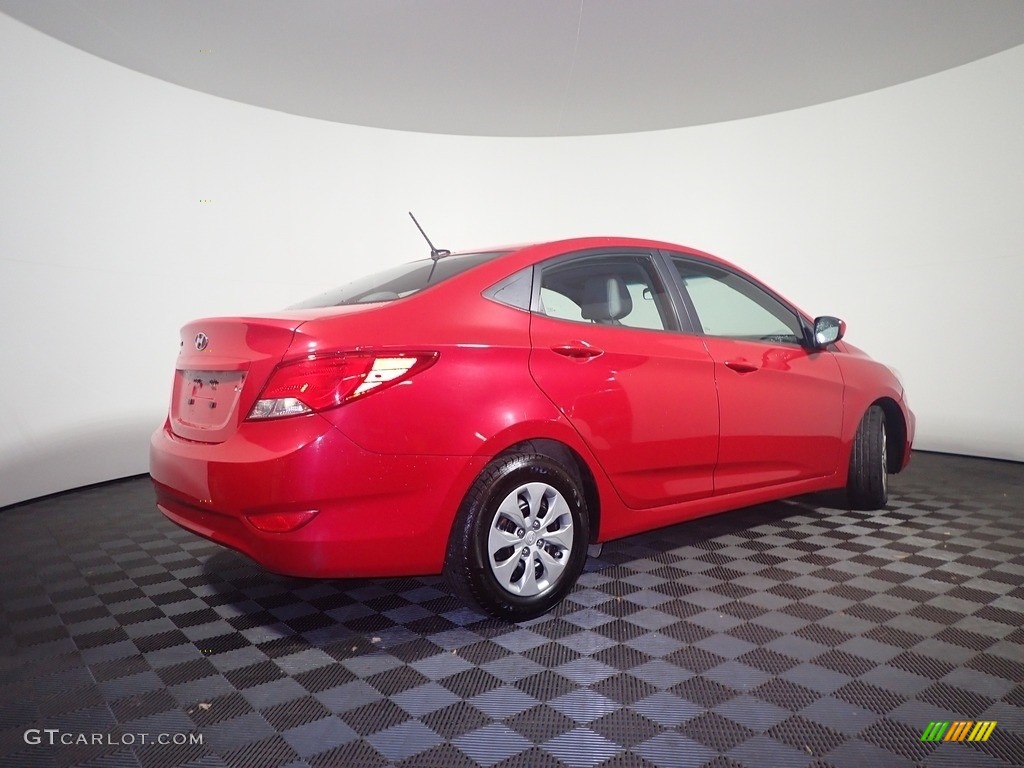 2016 Accent SE Sedan - Boston Red / Gray photo #14