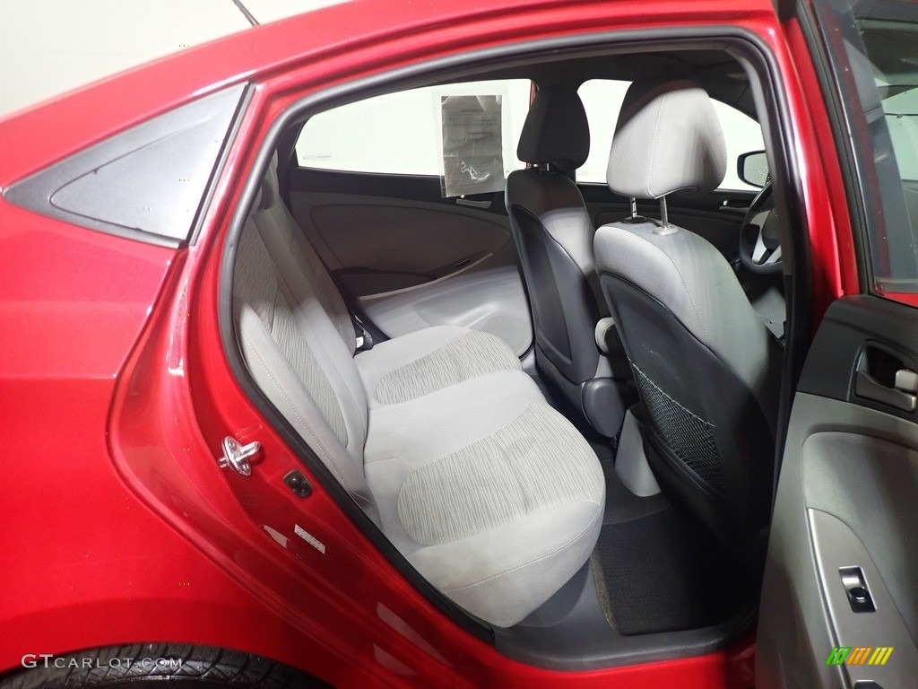 2016 Accent SE Sedan - Boston Red / Gray photo #32