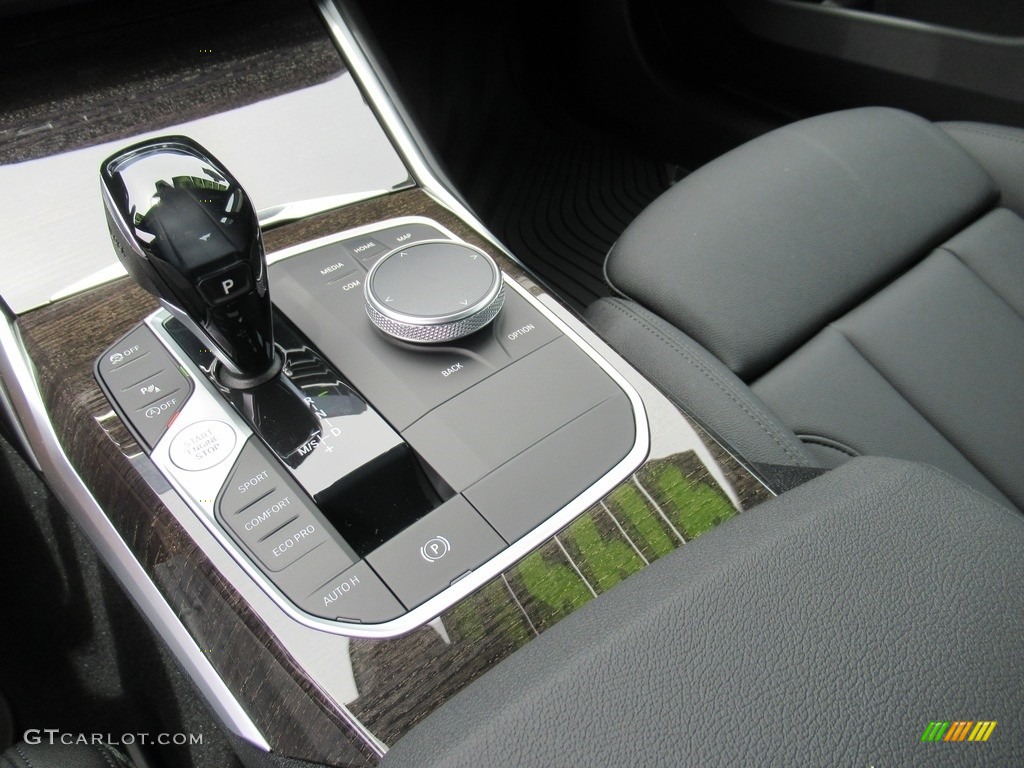 2020 3 Series 330i xDrive Sedan - Alpine White / Black photo #20