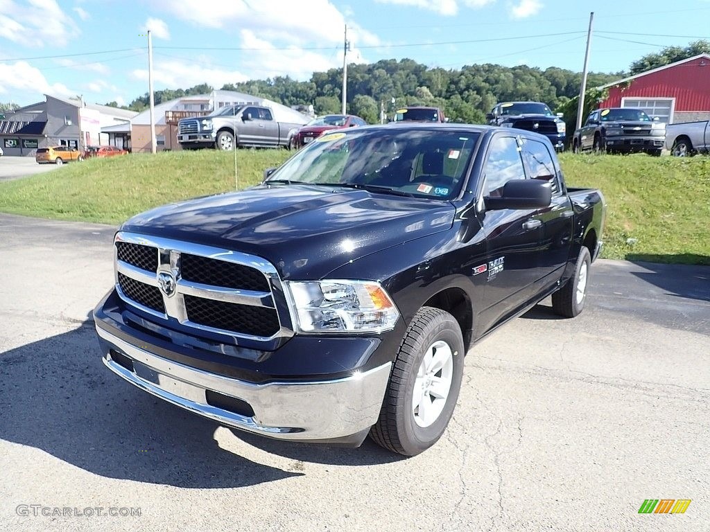 2019 1500 Classic Tradesman Crew Cab 4x4 - Diamond Black Crystal Pearl / Black/Diesel Gray photo #1