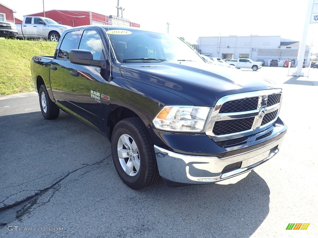 2019 1500 Classic Tradesman Crew Cab 4x4 - Diamond Black Crystal Pearl / Black/Diesel Gray photo #7