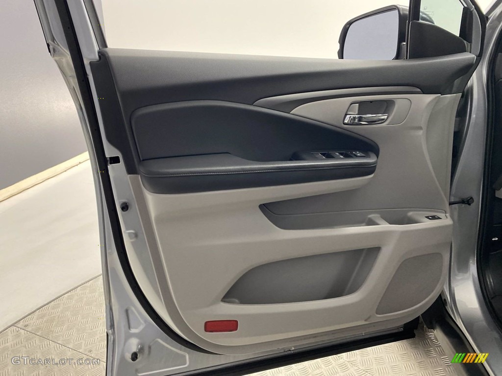 2018 Pilot EX-L - Lunar Silver Metallic / Gray photo #13