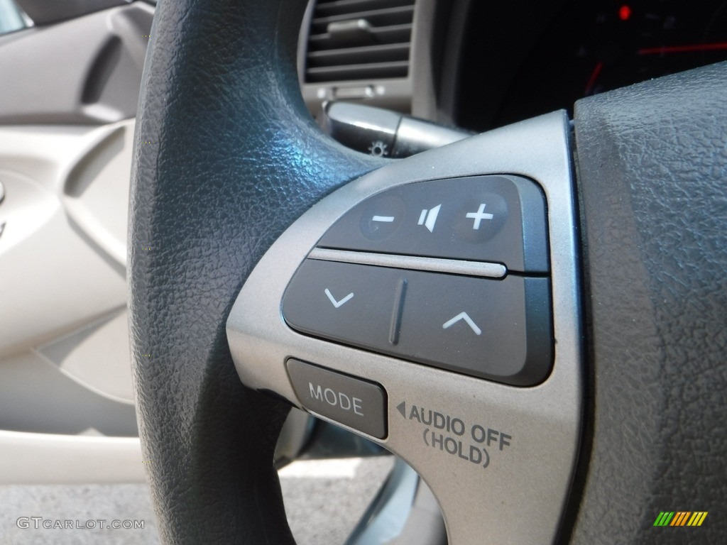 2011 Camry LE - Aloe Green Metallic / Bisque photo #20