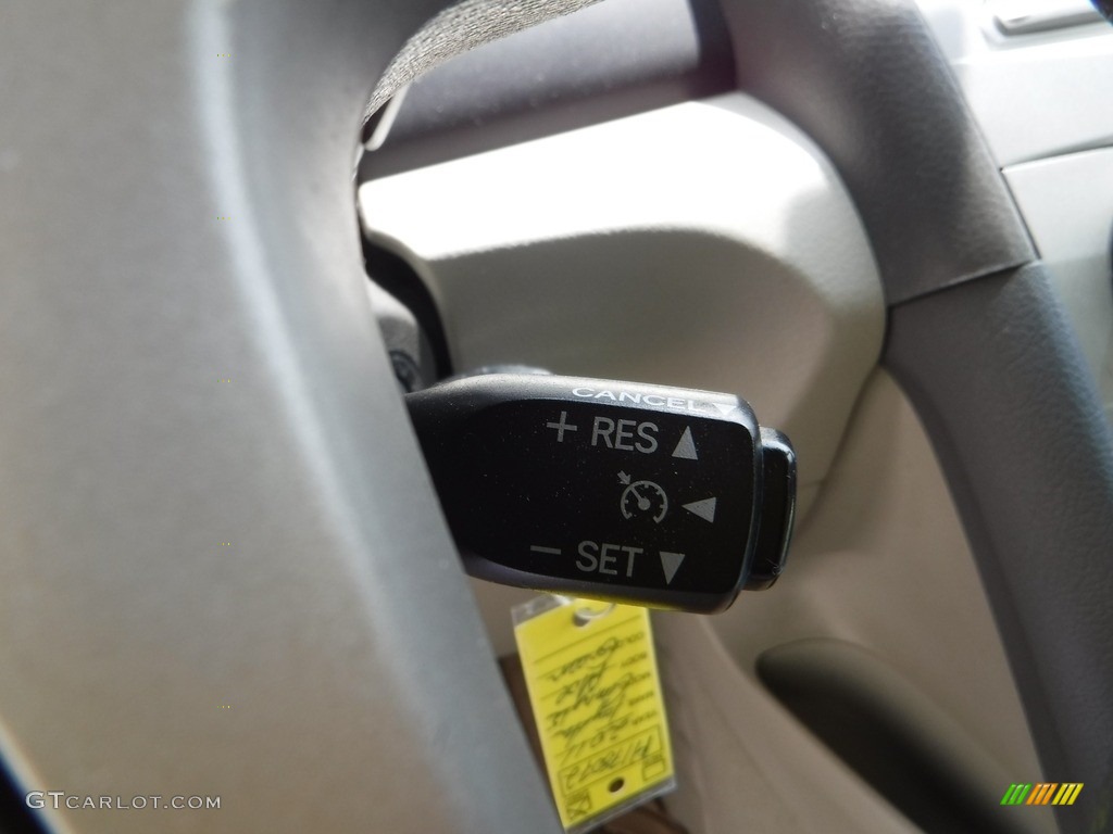 2011 Camry LE - Aloe Green Metallic / Bisque photo #21