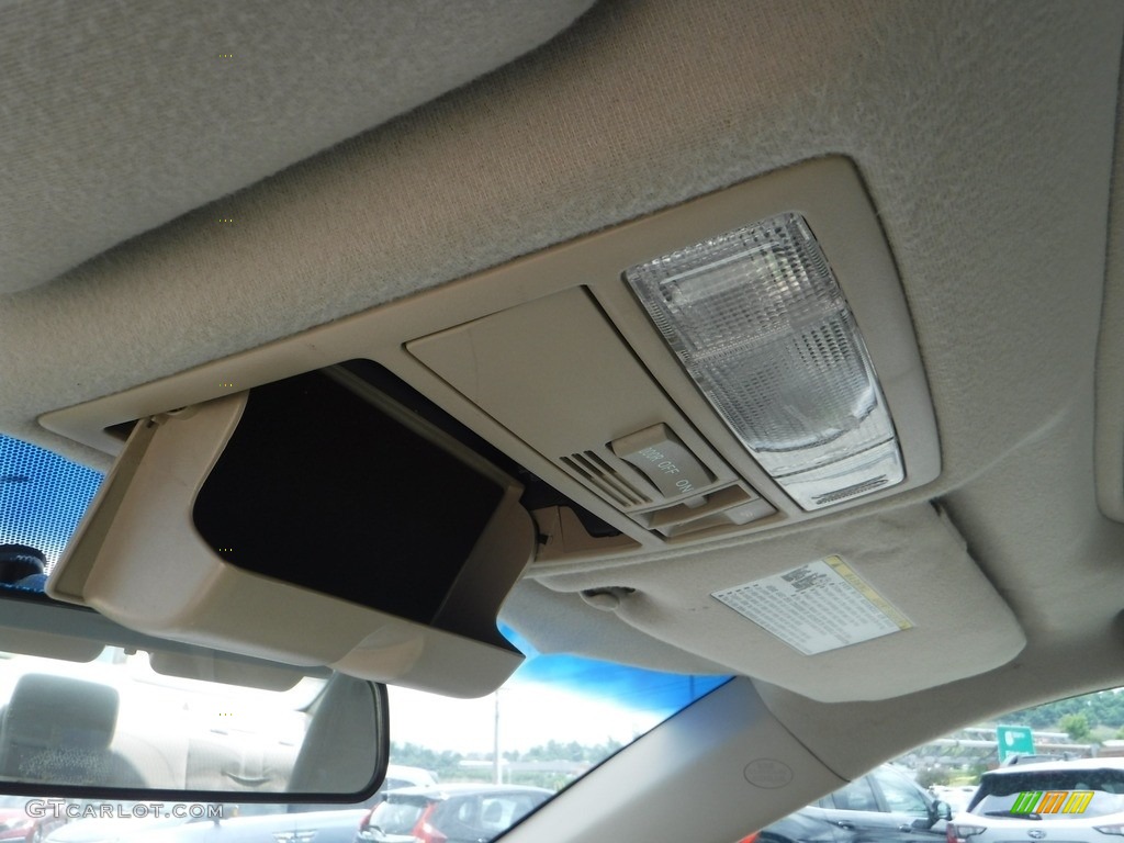 2011 Camry LE - Aloe Green Metallic / Bisque photo #22