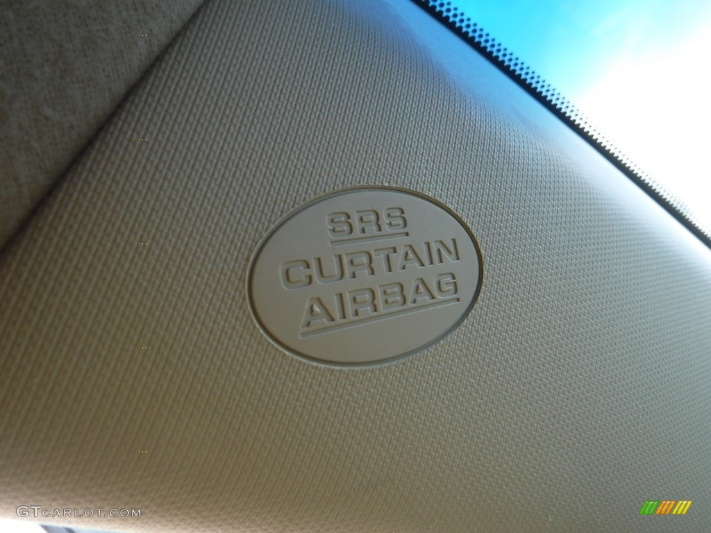 2011 Camry LE - Aloe Green Metallic / Bisque photo #25
