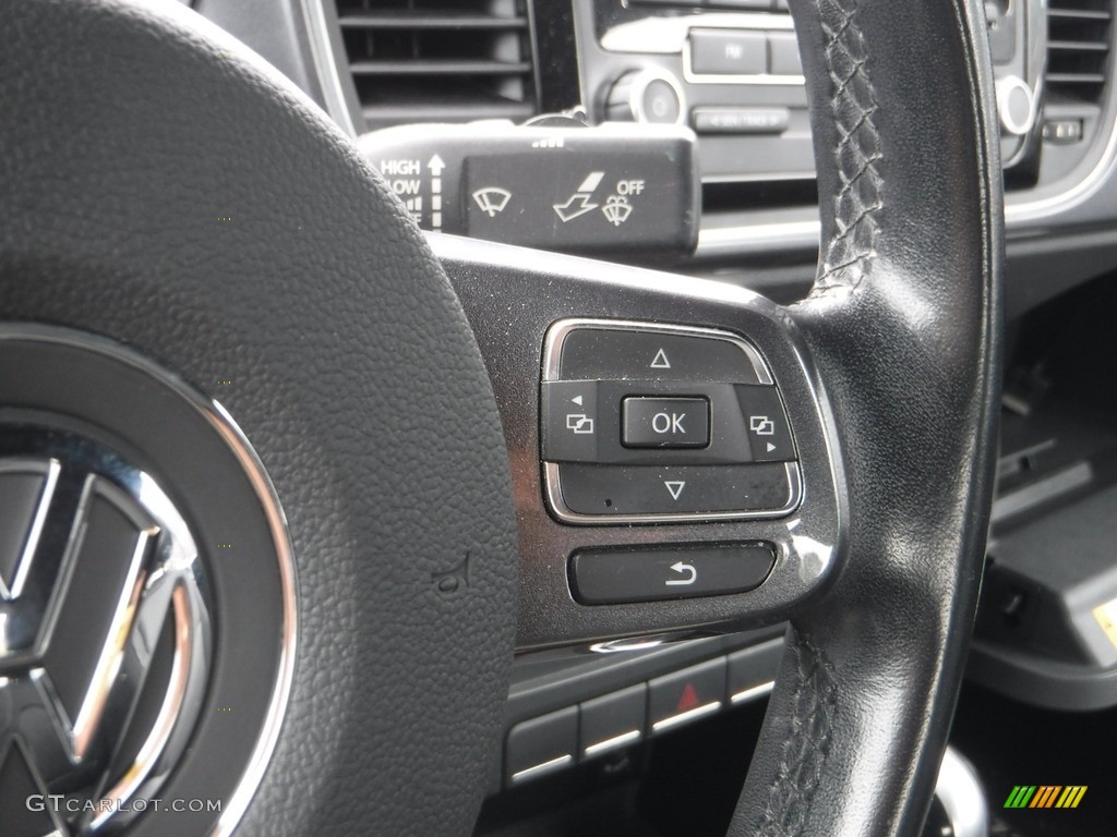 2014 Volkswagen Beetle 2.5L Convertible Titan Black Steering Wheel Photo #142298598
