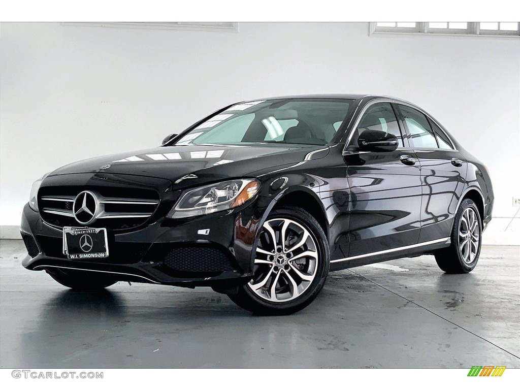 2018 C 300 4Matic Sedan - Black / Black photo #12