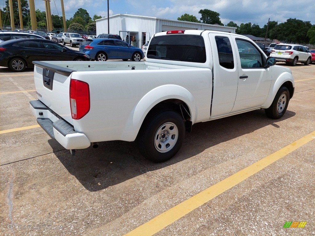 2017 Frontier S King Cab - Glacier White / Steel photo #7