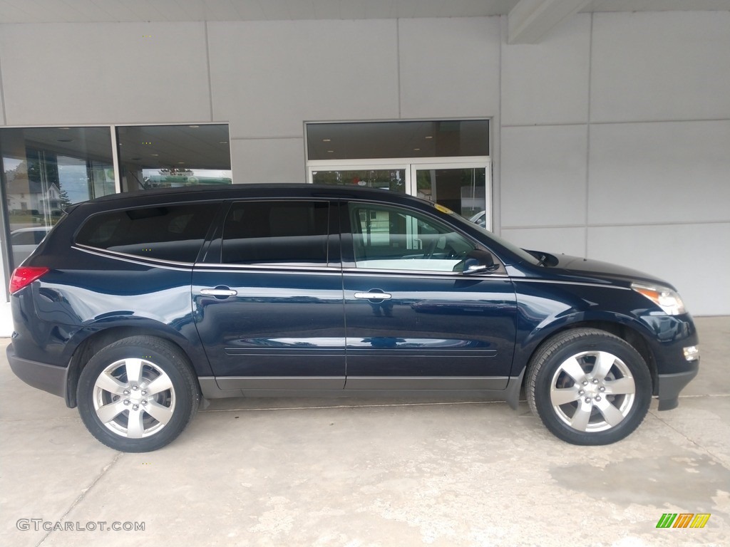 2012 Traverse LT - Dark Blue Metallic / Dark Gray/Light Gray photo #3