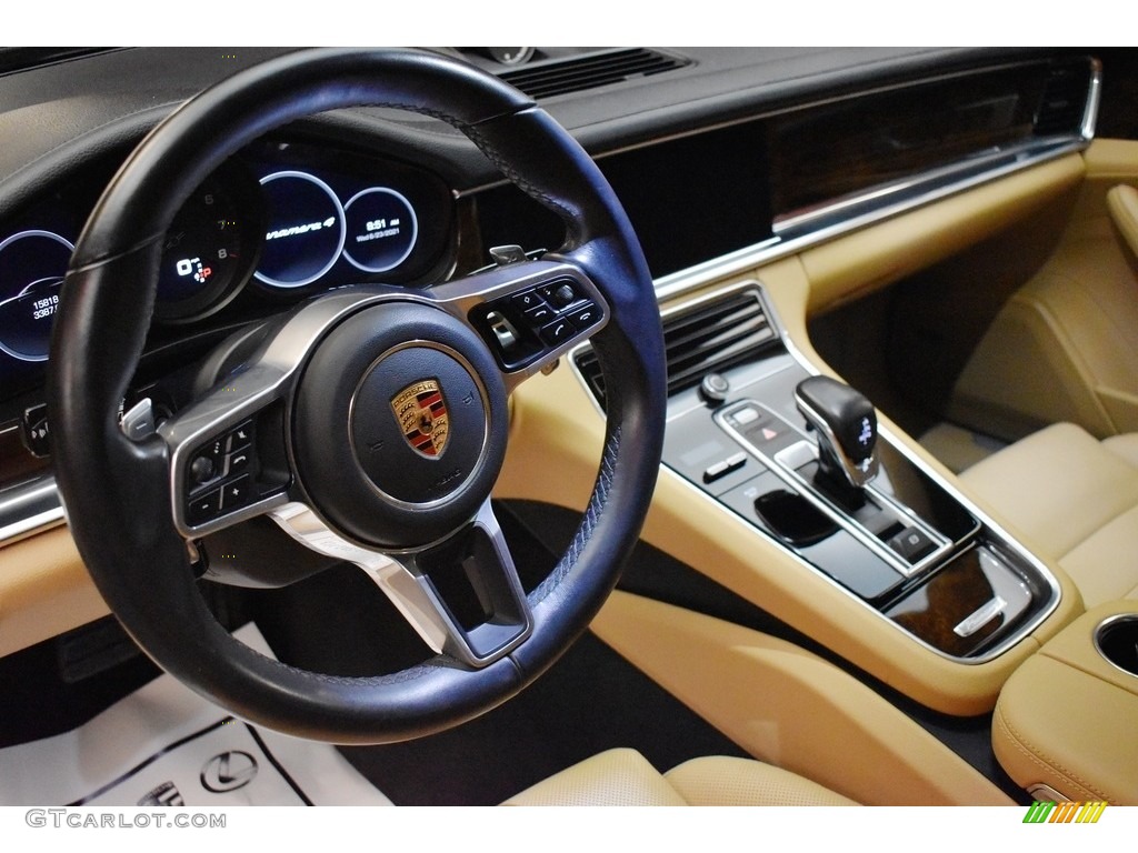 2018 Panamera 4 - Black / Black/Luxor Beige photo #13
