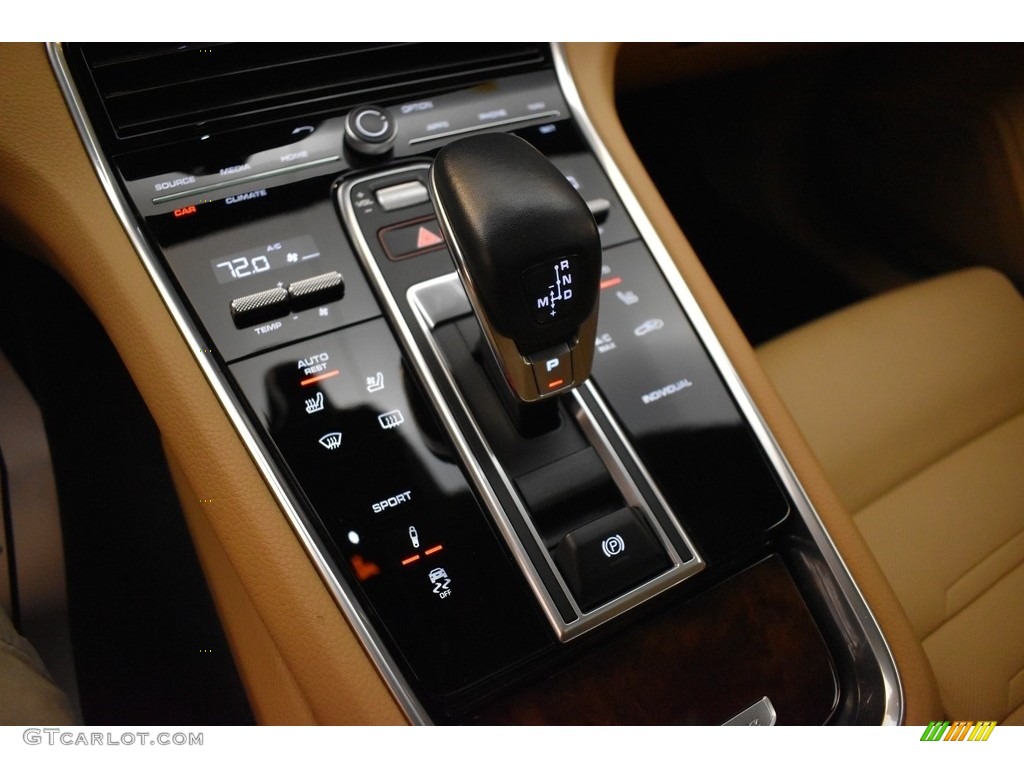 2018 Porsche Panamera 4 Transmission Photos