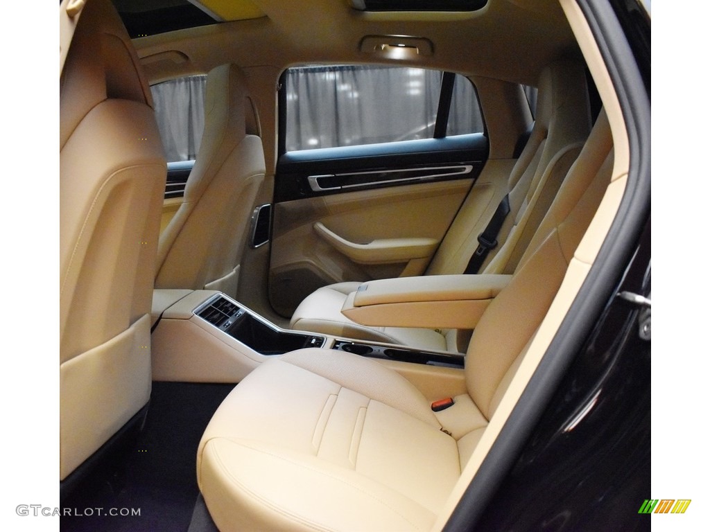 2018 Porsche Panamera 4 Rear Seat Photos