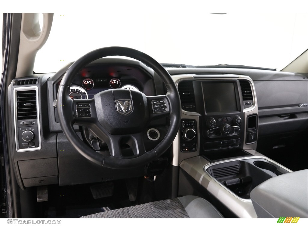 2017 1500 Big Horn Crew Cab 4x4 - True Blue Pearl / Black/Diesel Gray photo #6