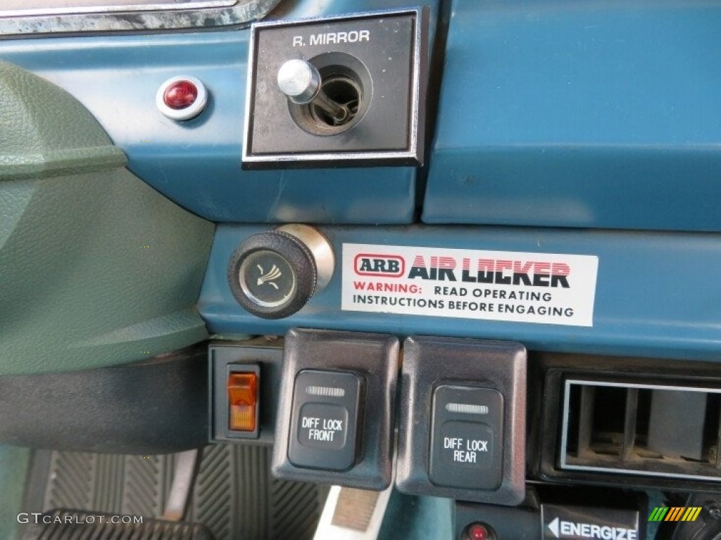 1977 Jeep Cherokee Chief 4x4 Controls Photos