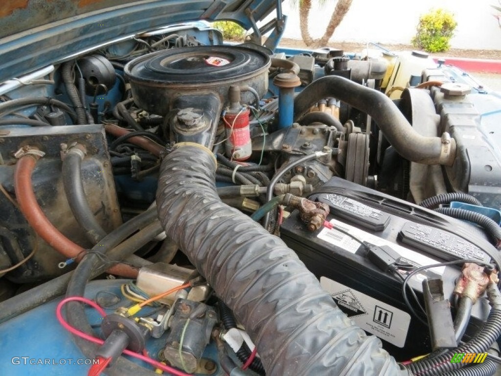 1977 Jeep Cherokee Chief 4x4 5.9 Liter OHV 16-Valve V8 Engine Photo #142315542